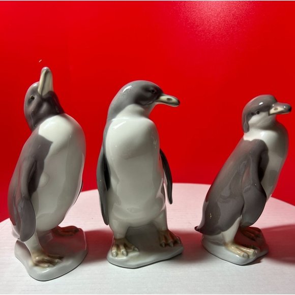 LLARDO Penguins Set of 3 VIntage 1984 Hand Painted Numbered Porcelain Holiday